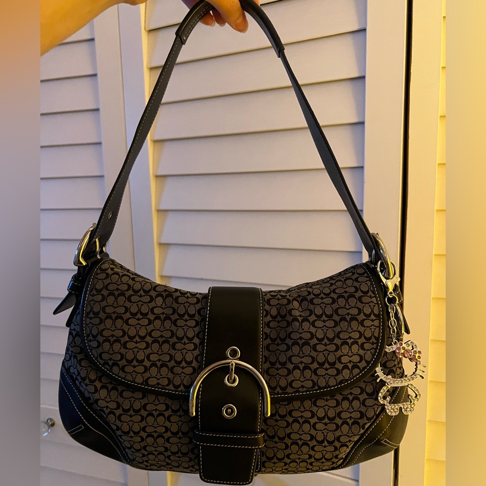 y2k coach soho bag in black signature jacquard/leather